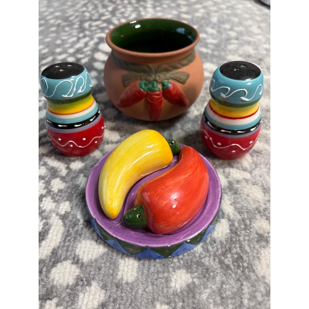 Southwest Chili Pepper Ceramic Salt Pepper Shakers and Pot Set 5pc Multicolor